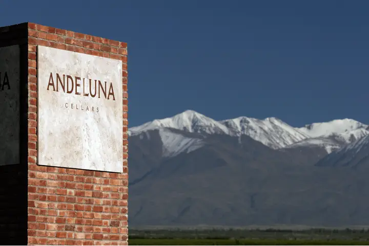 Presentation image of Andeluna