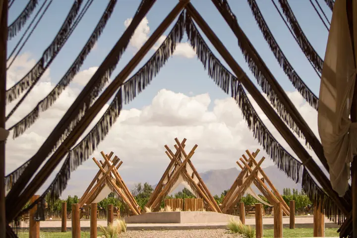 Presentation image of Bardo