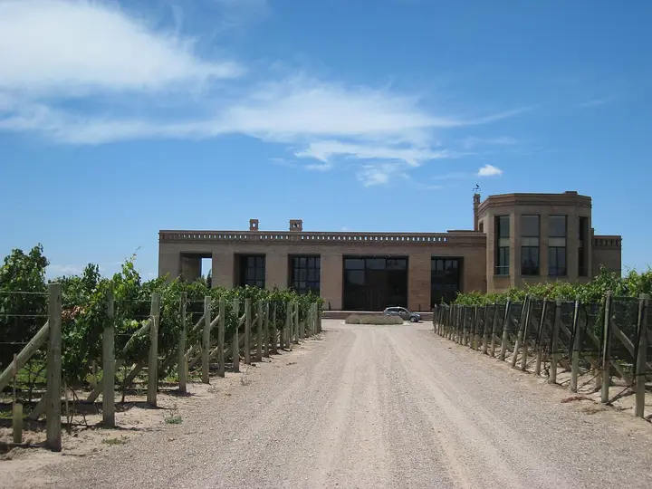 Presentation image of Belasco de Baquedano