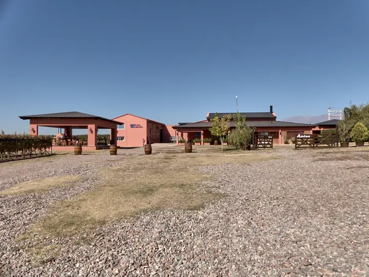 Presentation image of Finca Adelma