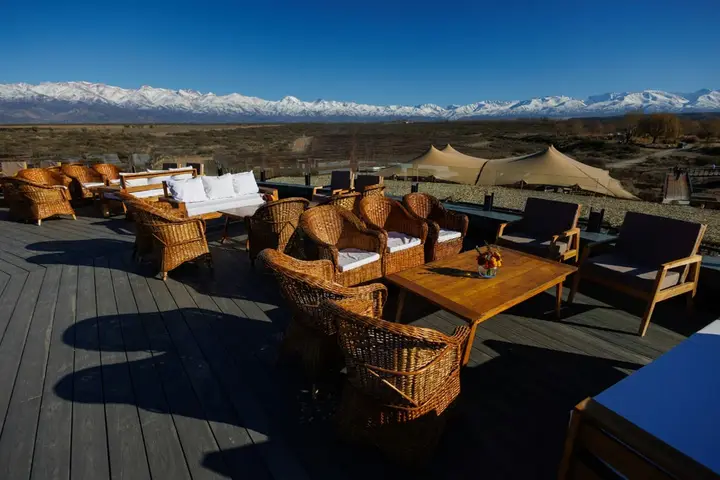 Presentation image of Huentala Hotel