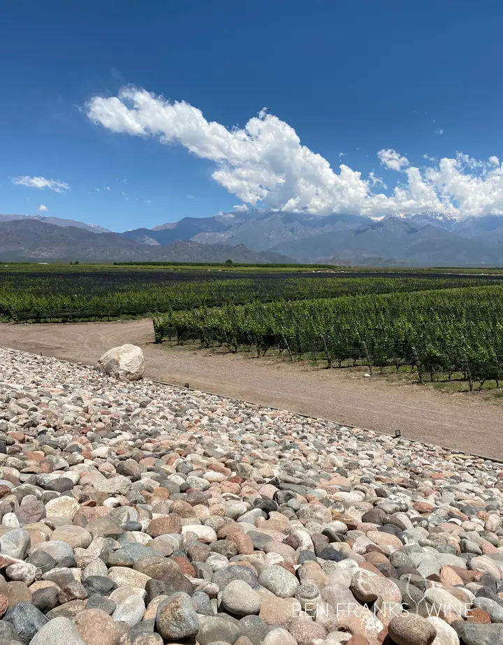 Presentation image of Piedra Infinita