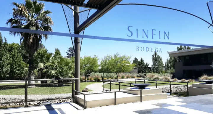 Presentation image of Sin Fin