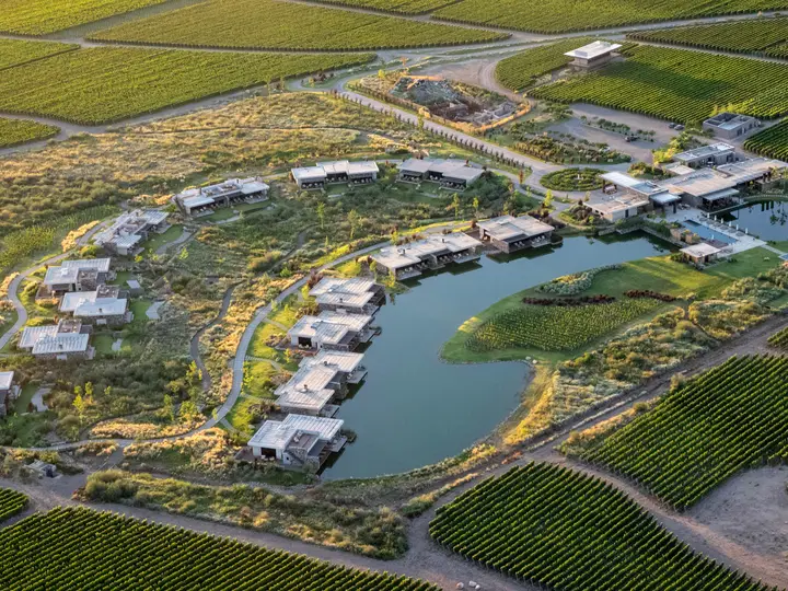 Imagem de apresentação de The Vines Resort & Spa